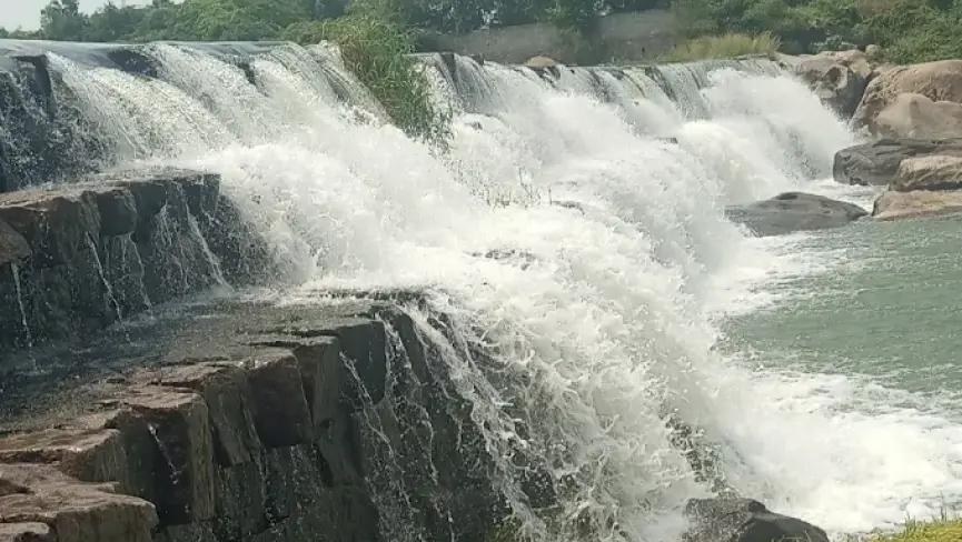Rajendra Nagar waterfalls