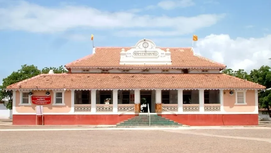 Shree Jain Swadhyay Mandir Songadh