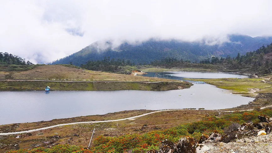 Penga Teng Tso Lake