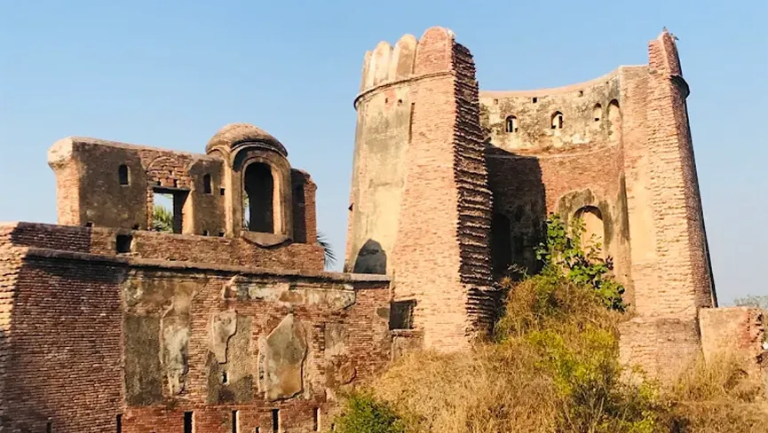 MANAULI FORT