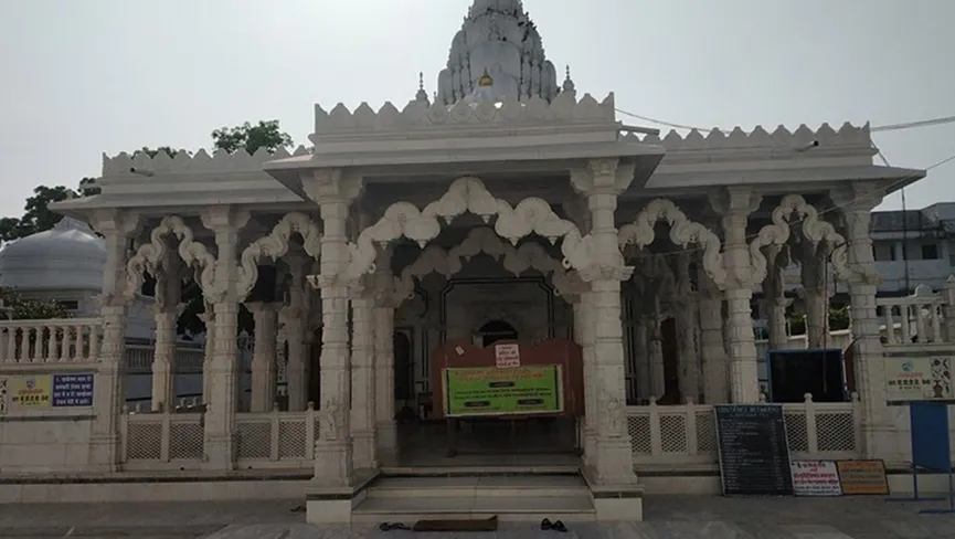 Lachhuar Shwetambar Jain Temple