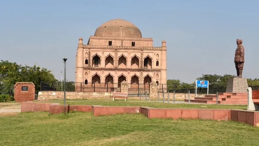 Sahukar Gumbad Chor Gumbad