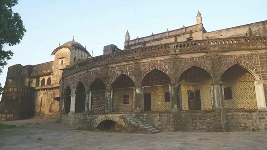 Queen durgavati fort