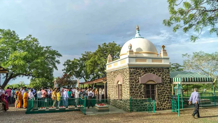 Avatar Meher Baba Shrine
