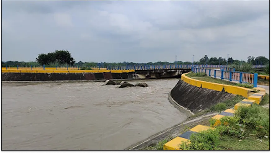 Sai River Behta Bridge